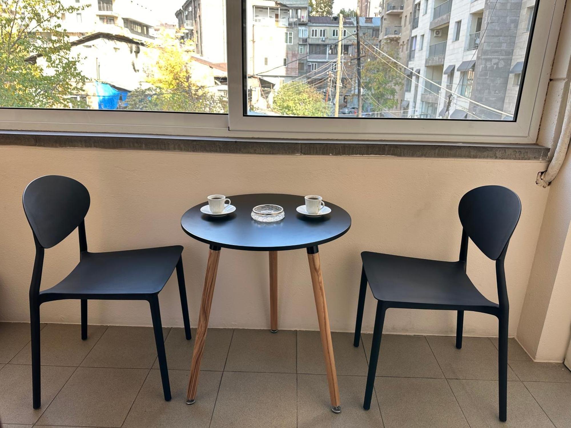 Comfortable Apartment In Center Jerevan Eksteriør bilde