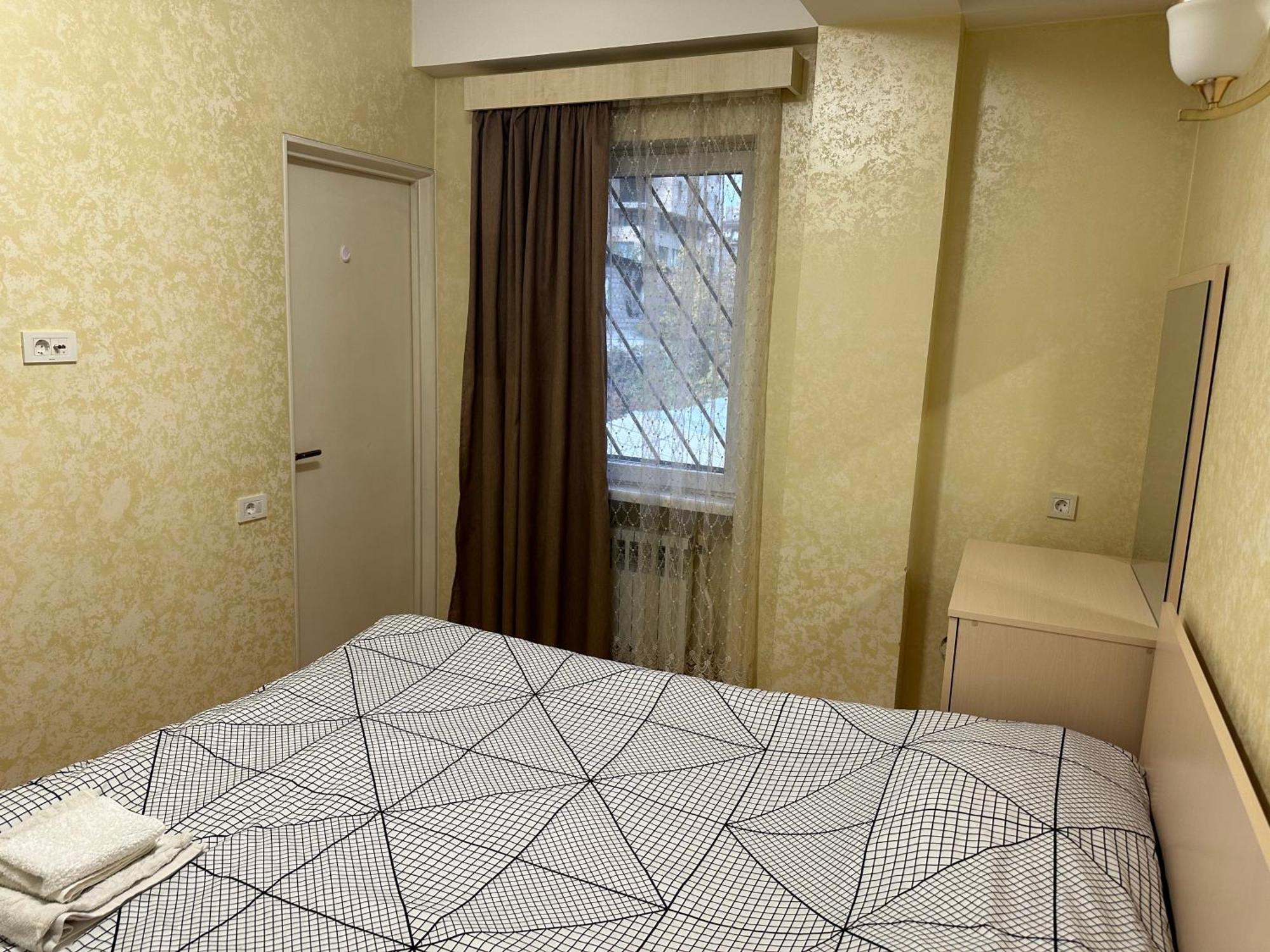 Comfortable Apartment In Center Jerevan Eksteriør bilde